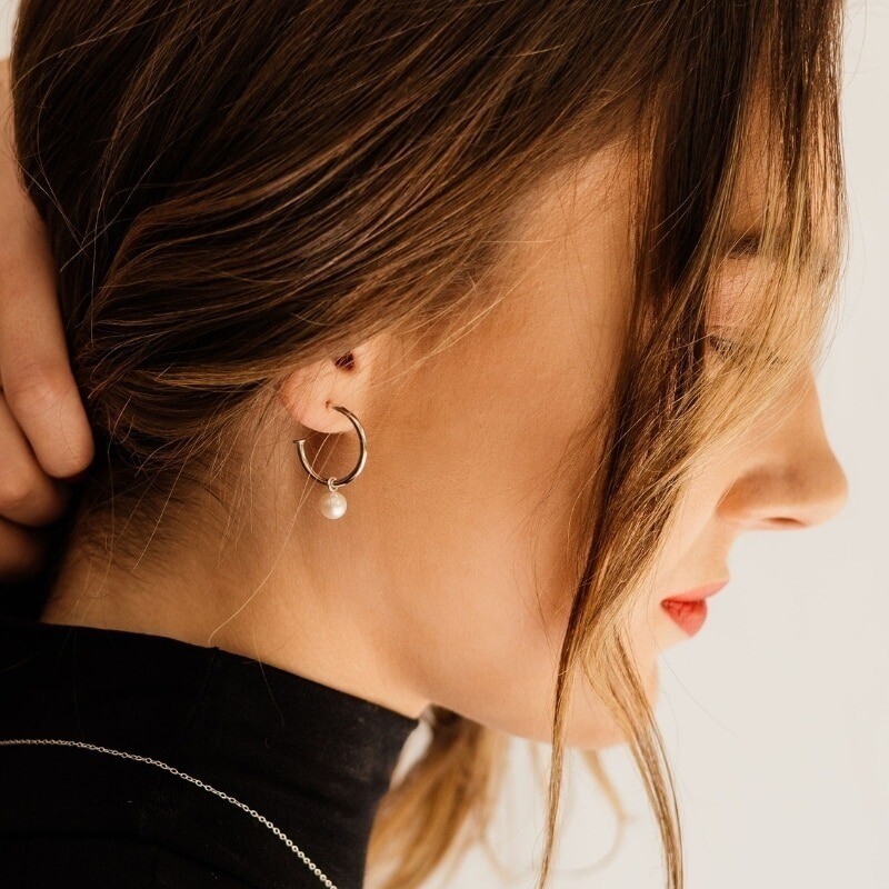 Medium Pretty Woman Earrings - Image 2