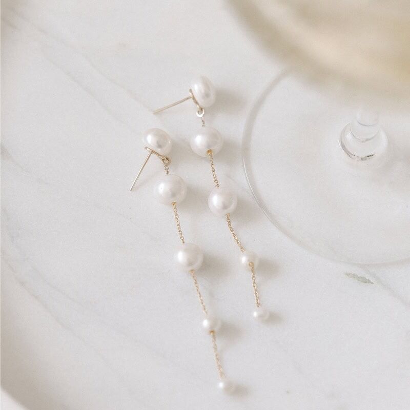 Fading Pearl Drop Earrings - Image 3
