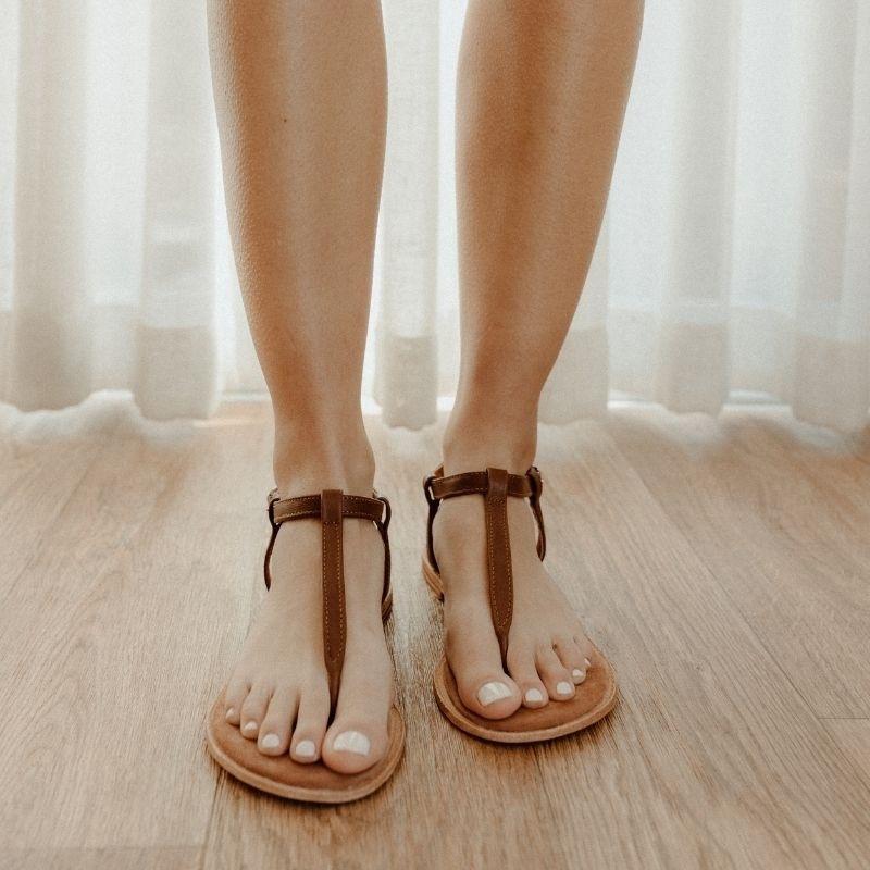 Ladies Toe Post Leather Sandals - Image 2