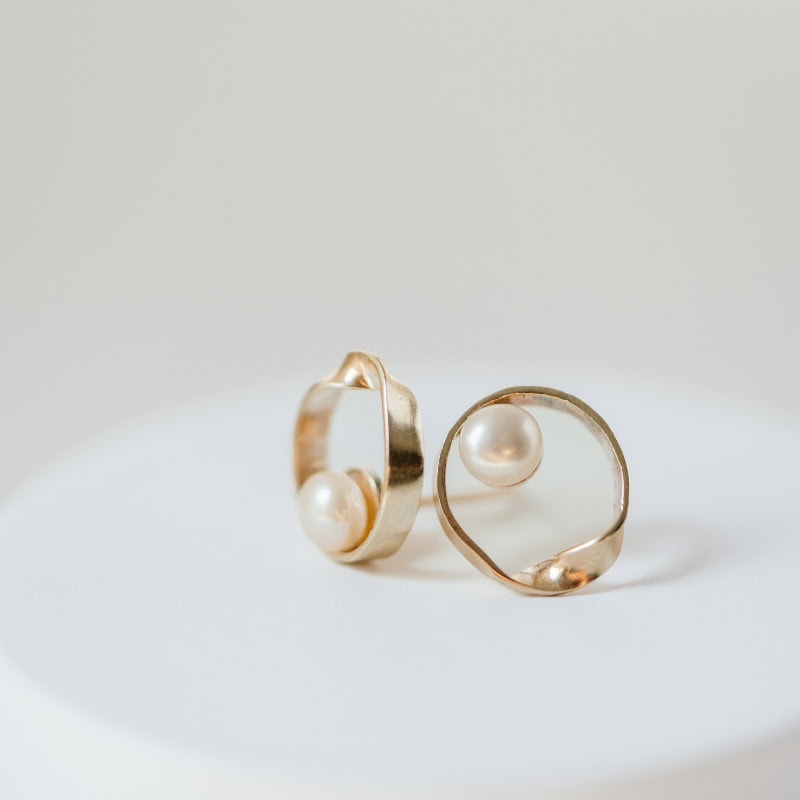 Worthy Pearl Earrings - Image 4