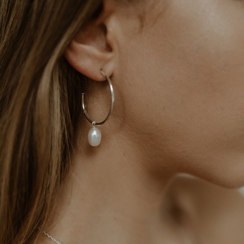 Large Pretty Woman Earrings - Image 3