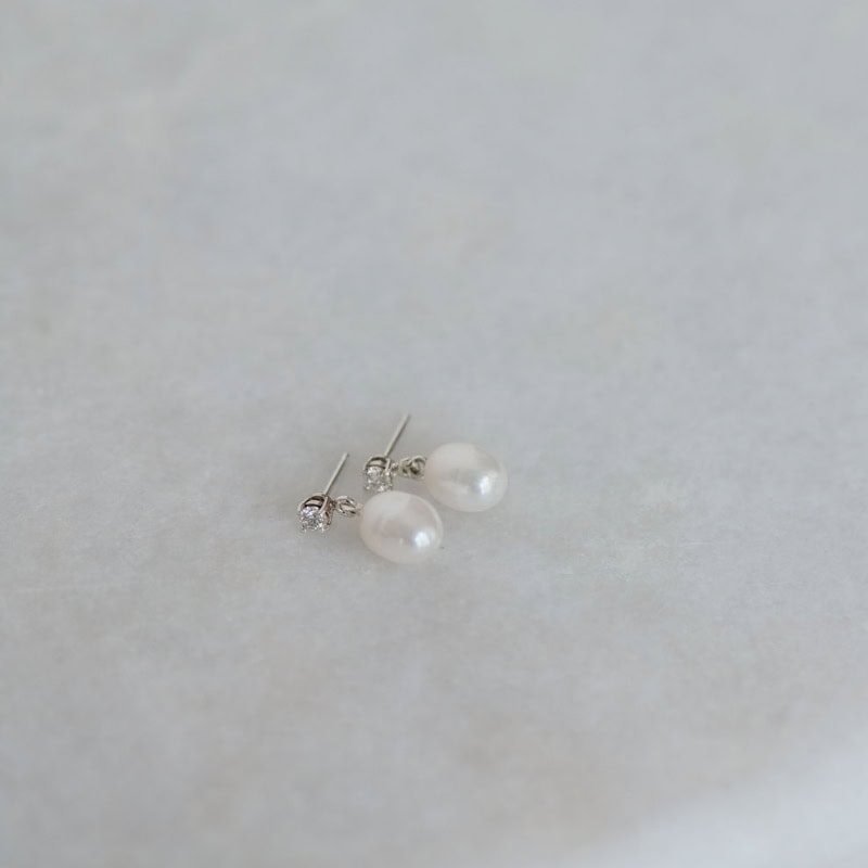 Milestone Pearl Earrings - Image 3