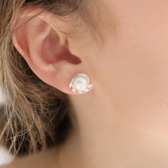 Waiting Season Studs