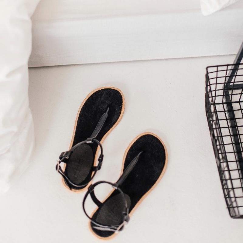 Ladies Toe Post Sandals - Black - Image 2