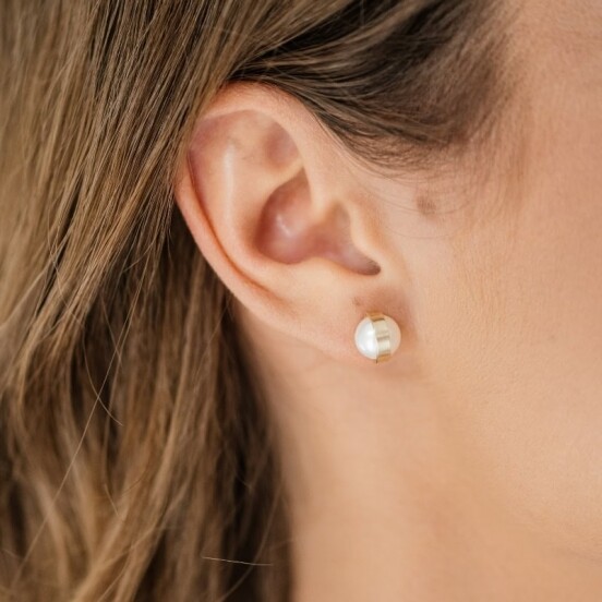 Feather Pearl Studs