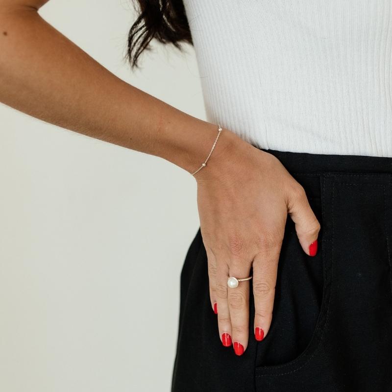 Elegant Pearl Stack Ring - Image 4